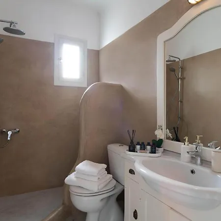 Kallisti Holiday home Angairia
