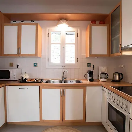 Kallisti Holiday home *